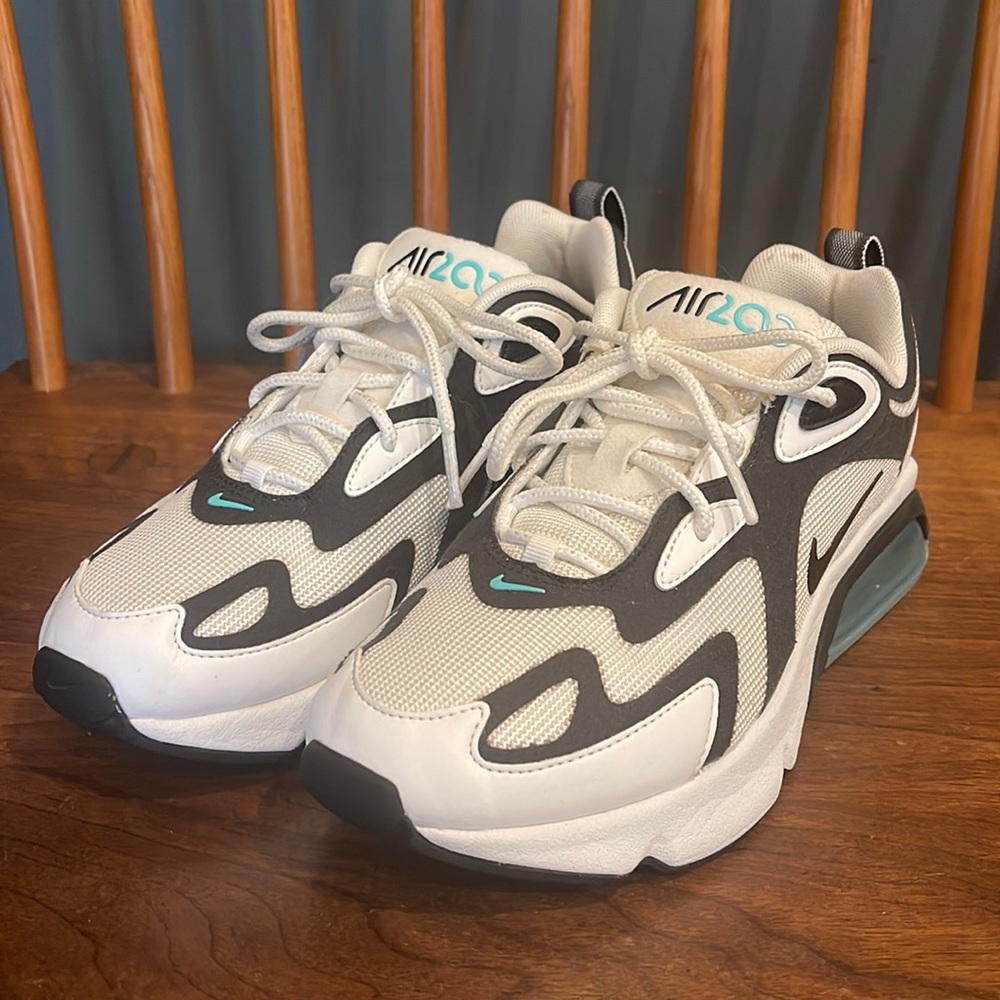 Ladies Nike Air Max 200 Sz 7-1/2
